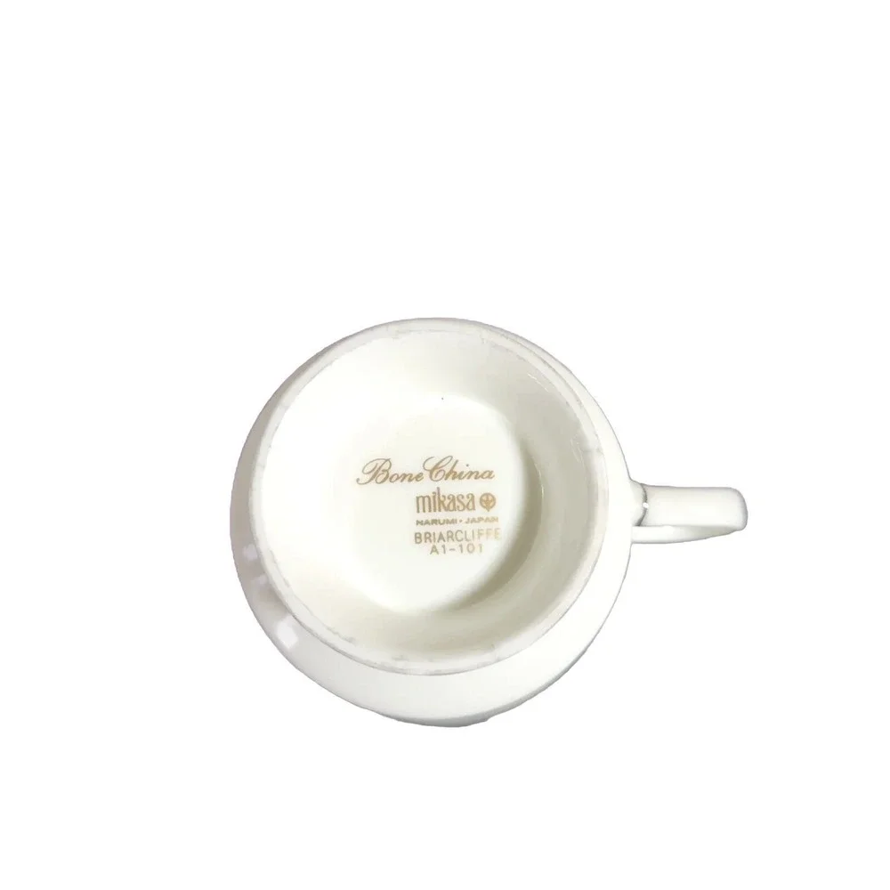 Mikasa Briarcliffe Cup & Saucer White & Silver Bone China Made In Japan Set of 4